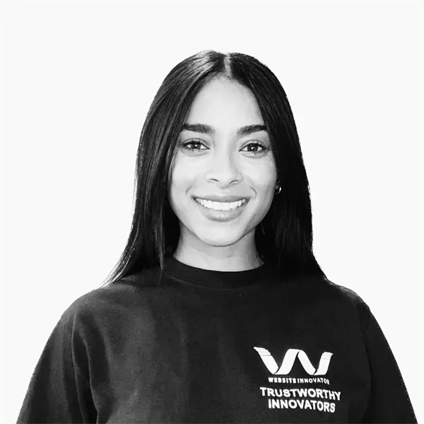 Carolina Vieira, Marketing Specialist